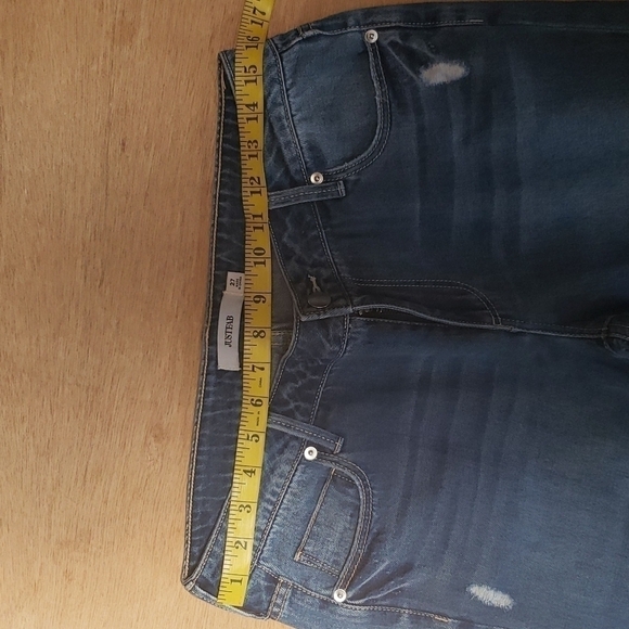 𝅺justfab Distressed Jeans NWOT - Picture 7 of 10